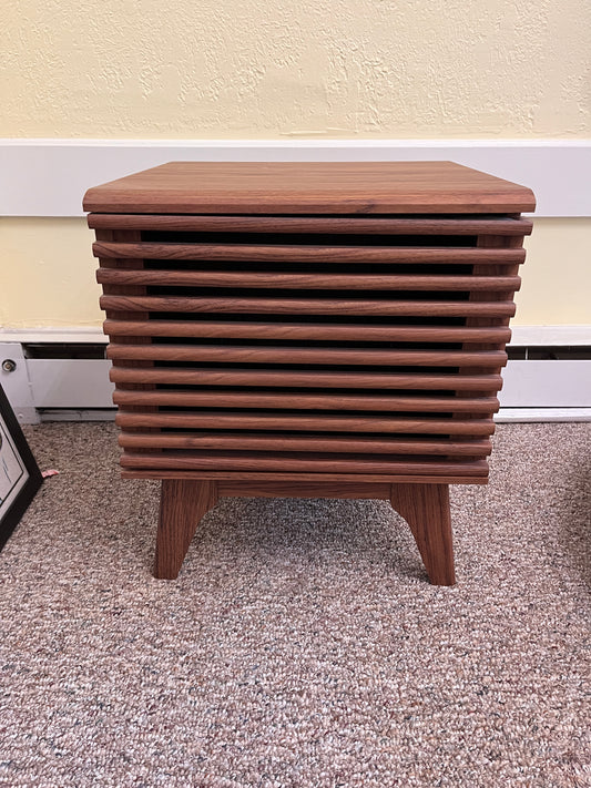 Midway Render Vinyl Record Display Stand